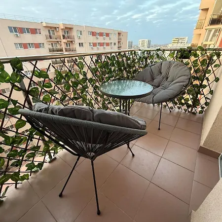 Spacious Serenity Apartment *