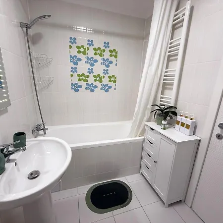 Apartment Spacious Serenity Bucharest