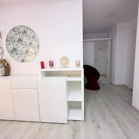 Spacious Serenity Апартаменты