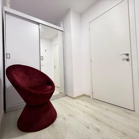 Apartment Spacious Serenity Bucharest