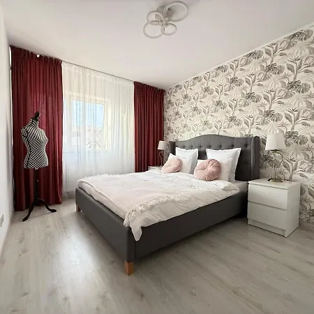 Spacious Serenity Апартаменти *